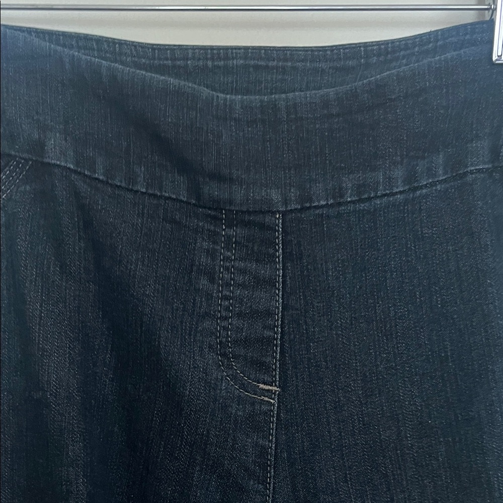 Westbound Women's Short Slim Jeans - Picture 2 of 6